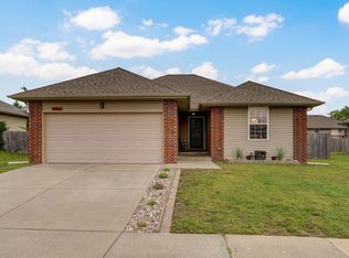 2461 W Spring Water St, Springfield, MO 65803