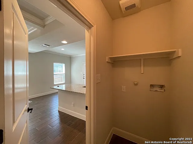 6423 Melanzane Ave #104 — Photo 5