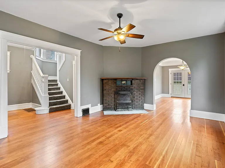 1728 W 11th Ave — Photo 7
