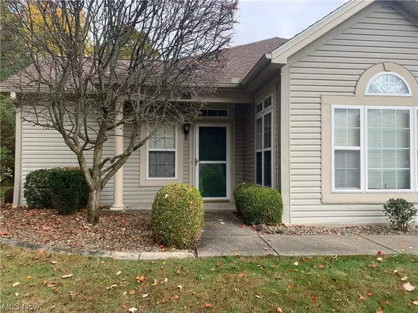 5645 Clingan Rd Unit 4D, Struthers, OH 44471