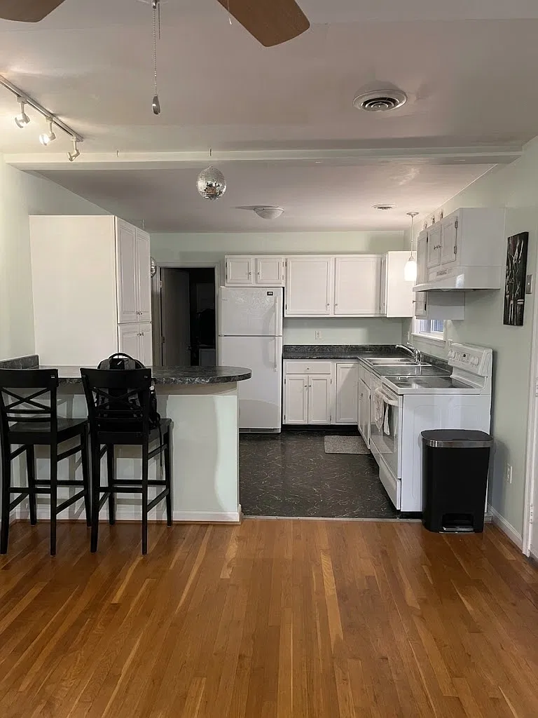 3 bed, 1744 sqft, $2,250 — Photo 4