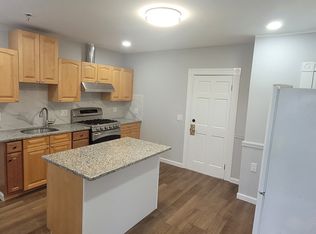 397 Lonsdale Ave APT 1, Pawtucket, RI 02860