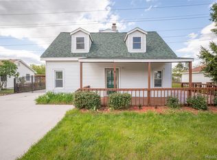 420 Wellsboro St, Walled Lake, MI 48390