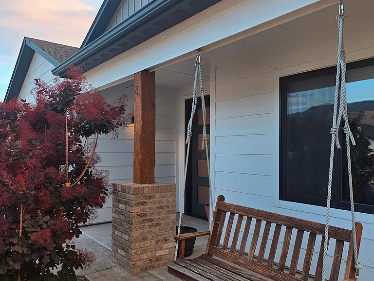 846 Rupp Ave — Photo 3