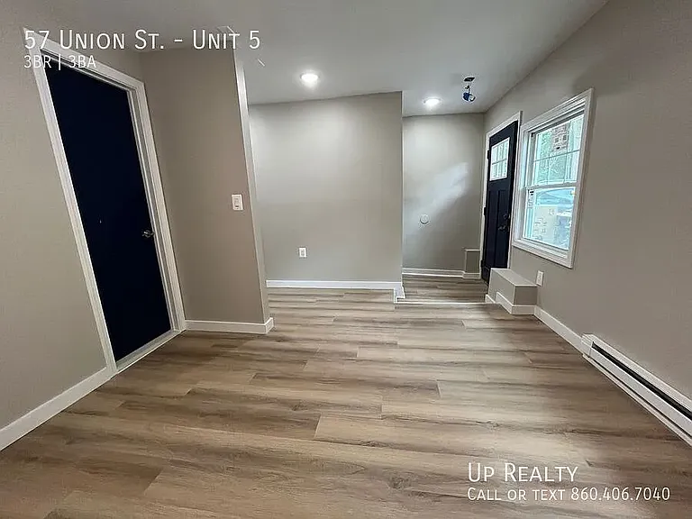 57 Union St #7 — Photo 8