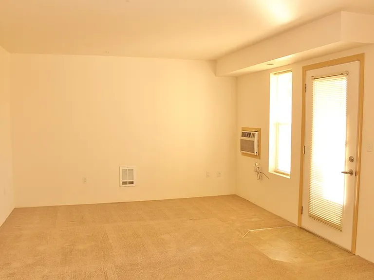 Buckeye Villas — Photo 9