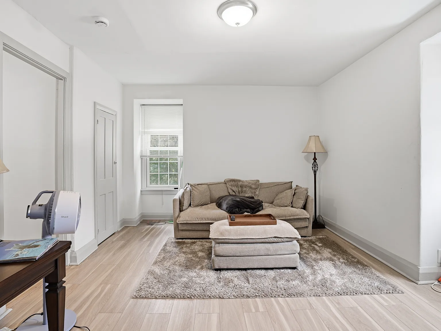 2 bed, 950 sqft, $2,350 — Photo 4