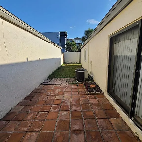 13701 Lazy Oak Dr — Photo 21
