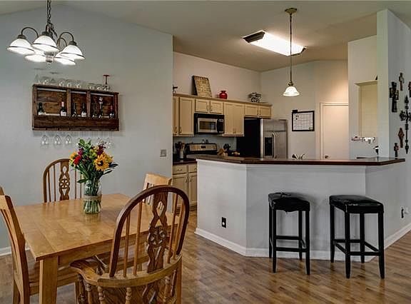 4th image of 207 Willowbrook Dr