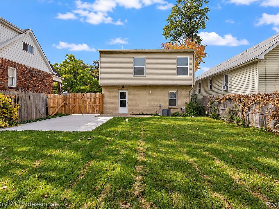 23060 Berdeno Ave, photo 26