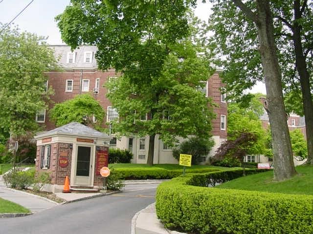 1st image of 2 Chateau Circle #2N