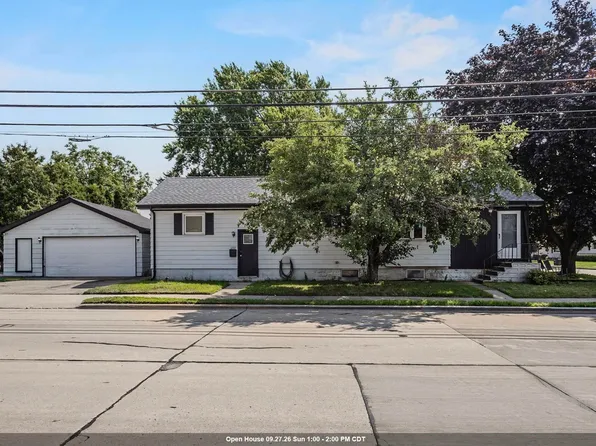1222 Knapp St, Oshkosh, WI 54902