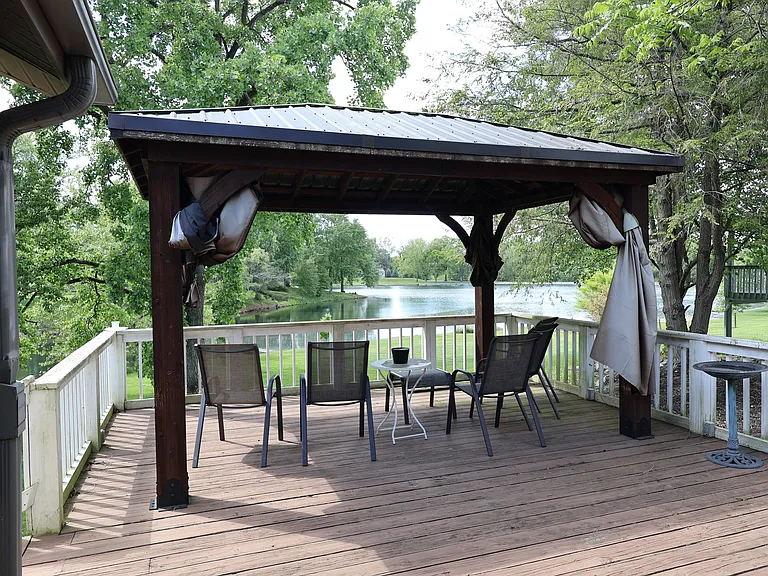 690 Terrace Lake Rd — Photo 36
