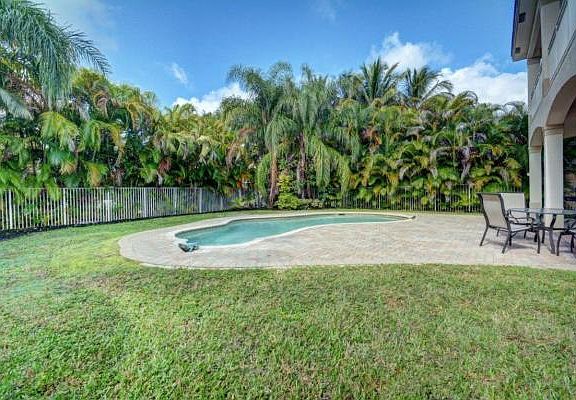 Home For Sale In Palma Vista