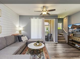 136 Royal Way, Upland, CA 91786