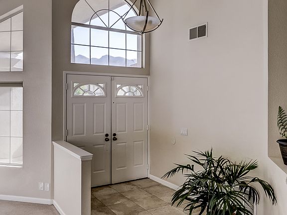 5th image of 9600 Pebble Brook Dr