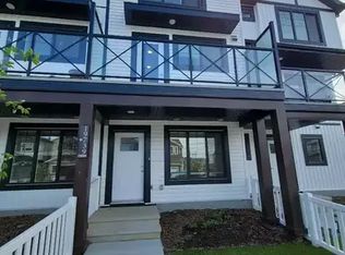 19739 28th Ave NW #1A, Edmonton, AB T6M1M1