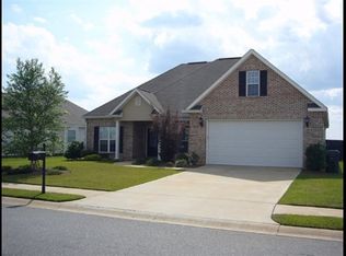 207 Faybrook Dr, Byron, GA 31008