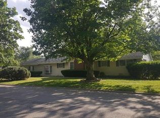 5301 Pontiac Dr, Fairview Heights, IL 62208