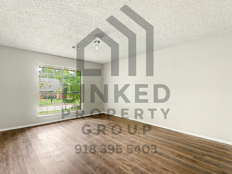 8120 S Louisville Ave — Photo 16
