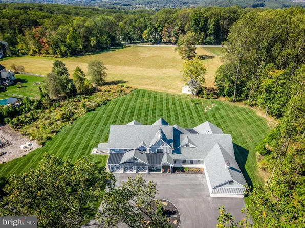 1230 Wexford Ct, Chester Springs, PA 19425
