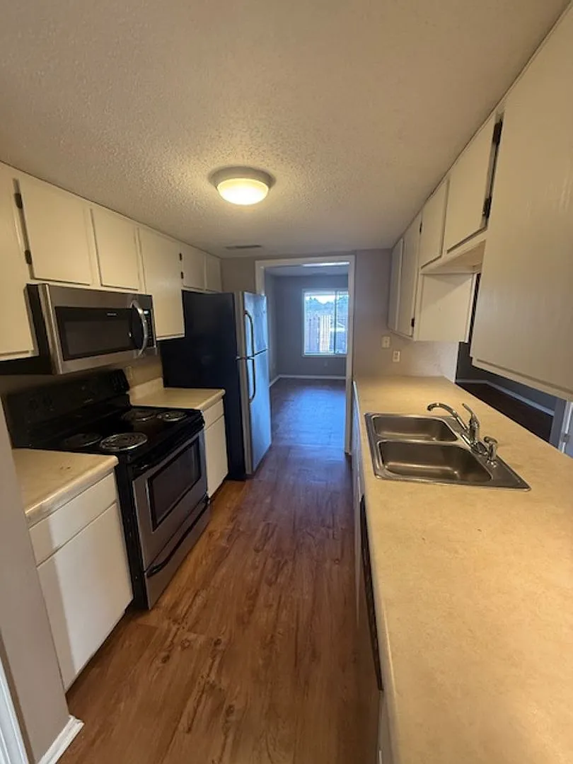 Stonecreek Townhomes — Photo 4