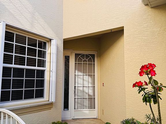 4th image of 5110 W Hyde Park Ct APT 102