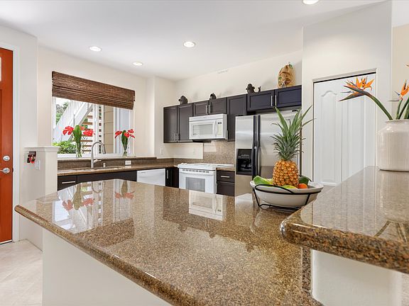 5th image of 75-6060 Kuakini Hwy APT C2