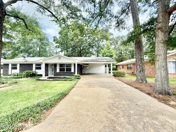 705 Emerald Dr, Columbus, MS 39702