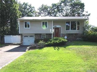 158 Northern Blvd, Saint James, NY 11780