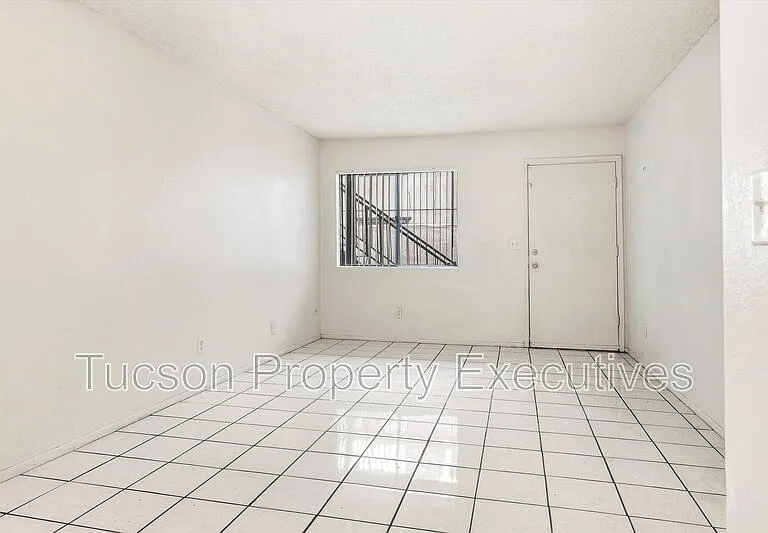 319 E Mohave Rd #109 — Photo 11