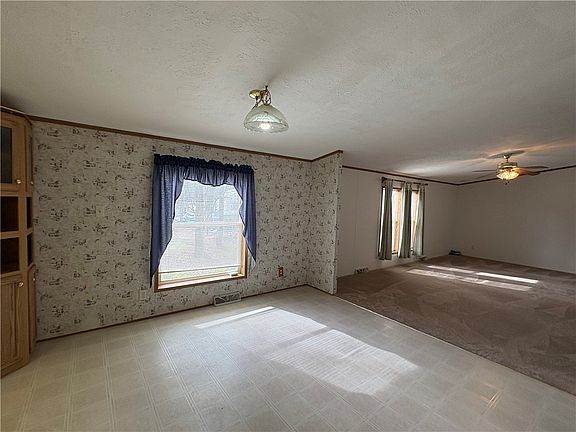 4th image of 3078 N 1st St