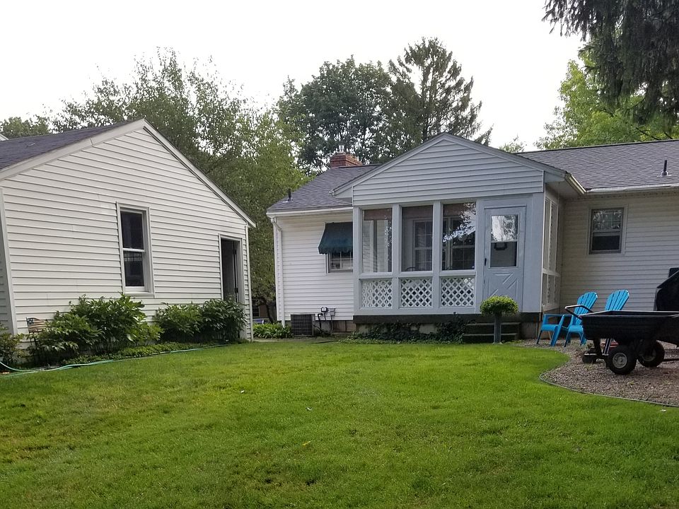 1st image of 3353 Senora Ave SE