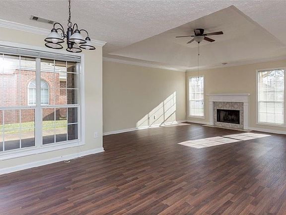 3rd image of 6275 Deerwood Dr