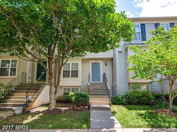 2nd image of 45569 Hutchens Sq
