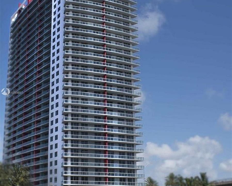 2nd image of 2602 E Hallandale Beach Blvd #R1208