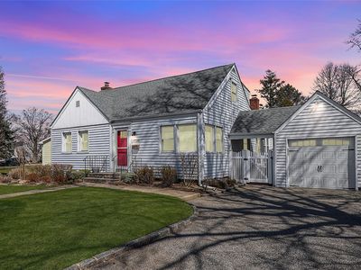 1 Underhill Avenue, Syosset, NY, 11791