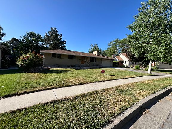 2nd image of 5925 S Denarles Cir