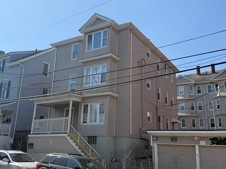 2nd image of 425 Division St