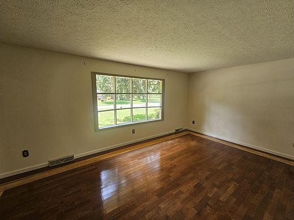 5th image of 506 Koger Cir
