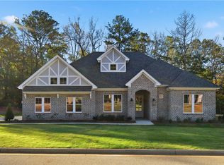 211 Merlin St, Opelika, AL 36801