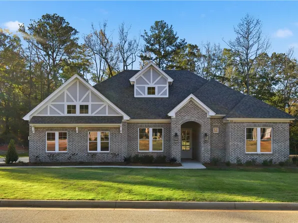 211 Merlin St, Opelika, AL 36801