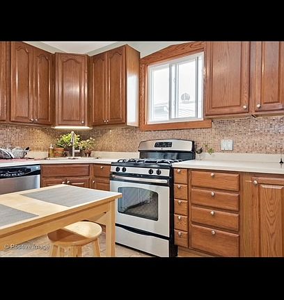 4th image of 5955 W Giddings St #2