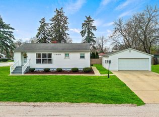1000 Grand Ave, Aurora, IL 60506