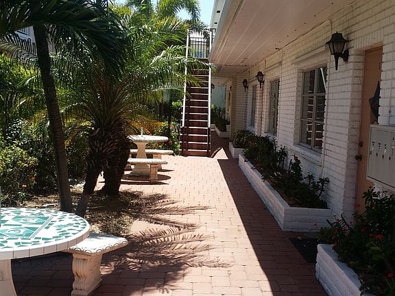 4th image of 4149 Bougainvilla Dr APT 3