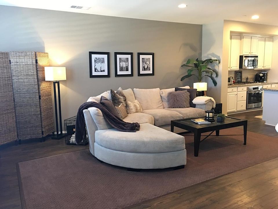 1st image of 40895 Belleray Ave