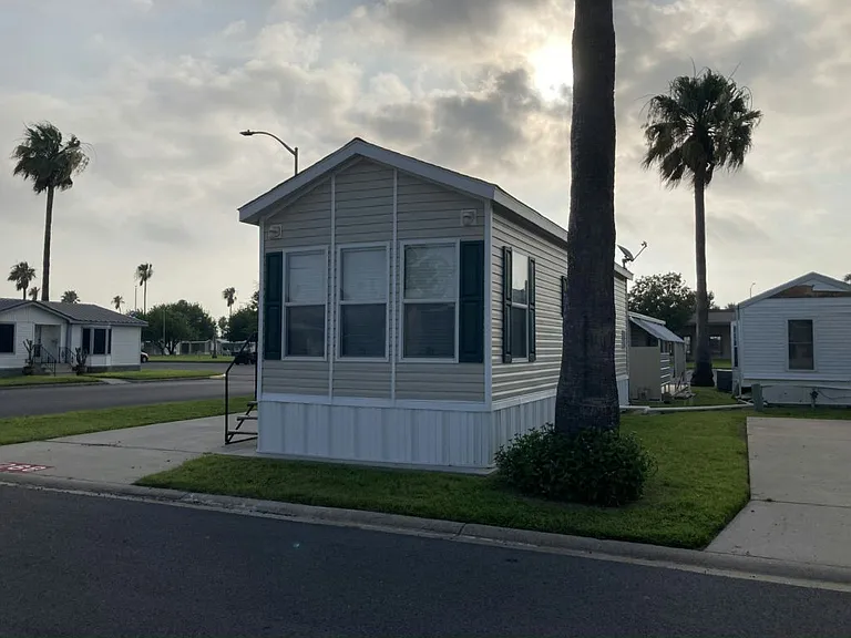 1501 S Airport Dr #268 — Photo 1