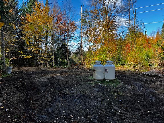 3rd image of 861 Fire Road