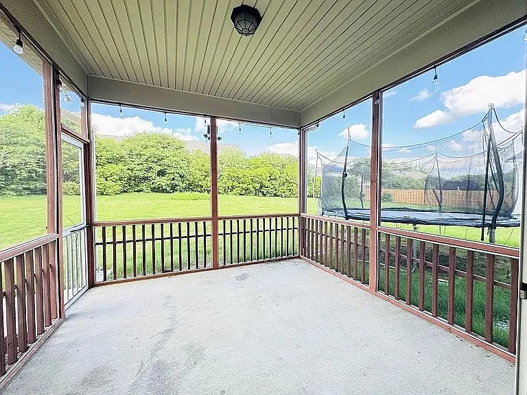 4016 Strendal Dr — Photo 27
