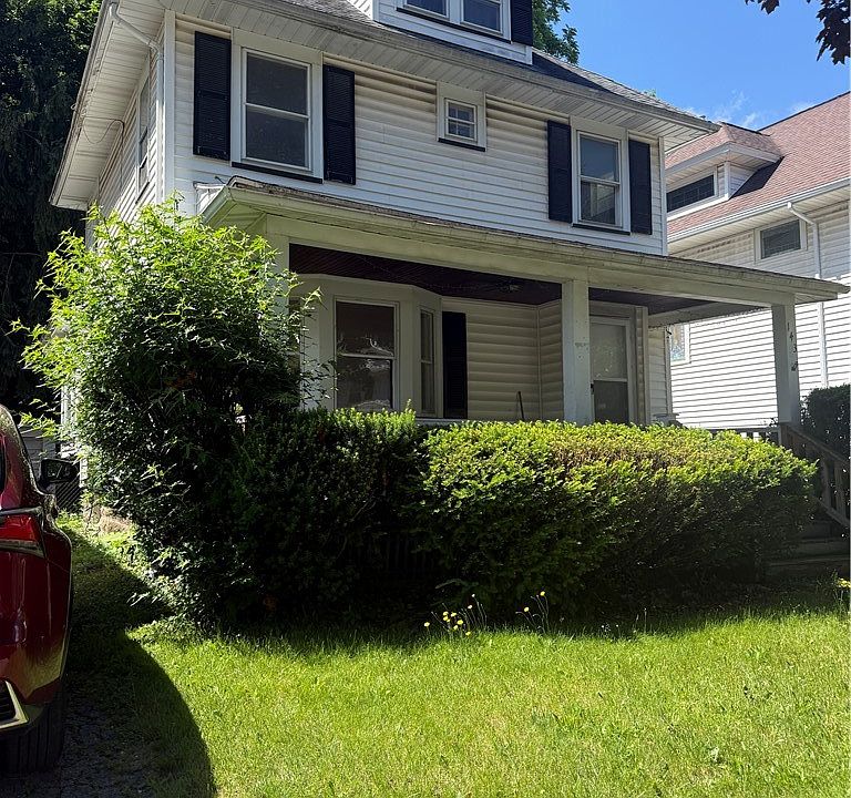 1st image of 143 Raeburn Ave